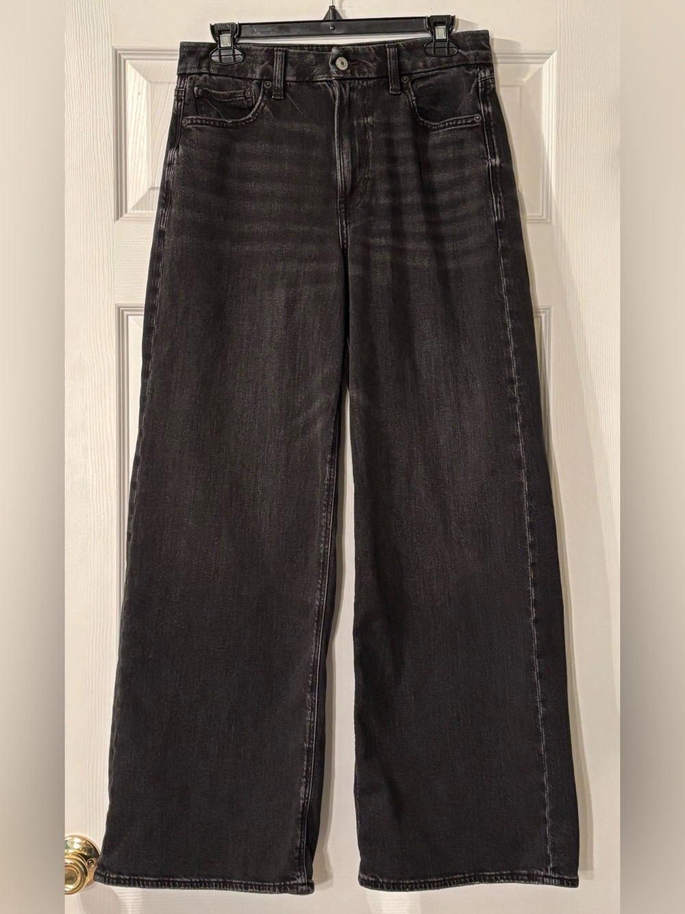 American Eagle Curvy Super High Rise Baggy Wide Leg Black Jeans Size 8 EUC